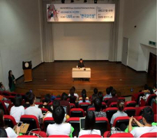 06예술강연회201202부산국제연극제 조직위원회 김정옥 회원