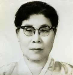 박화성