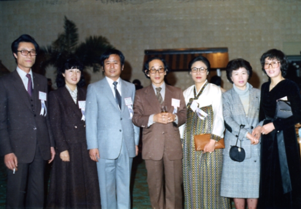 1979년 제1회 대한민국연극제를 마치고 故人이 된 許圭, 金東勳씨와 같이..