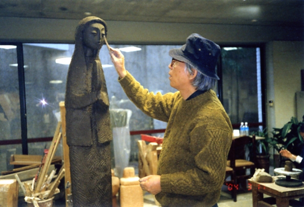 2005 성모상 제작중(연희동성당)