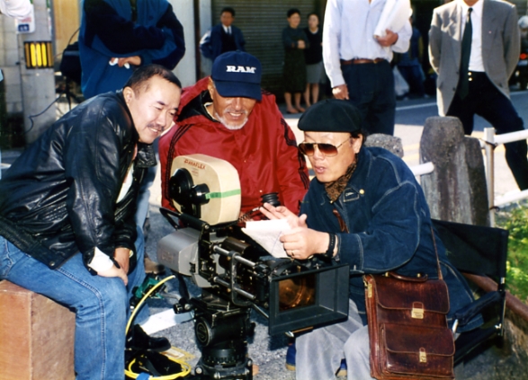 1996년 ″사랑의 묵시록″ 일본 고찌로케이션 시나리오 나카지마 촬열 정일성과 나는 최상의 한일합작영화를 위해 현장에서도 토론 의견교환을 지속했다
